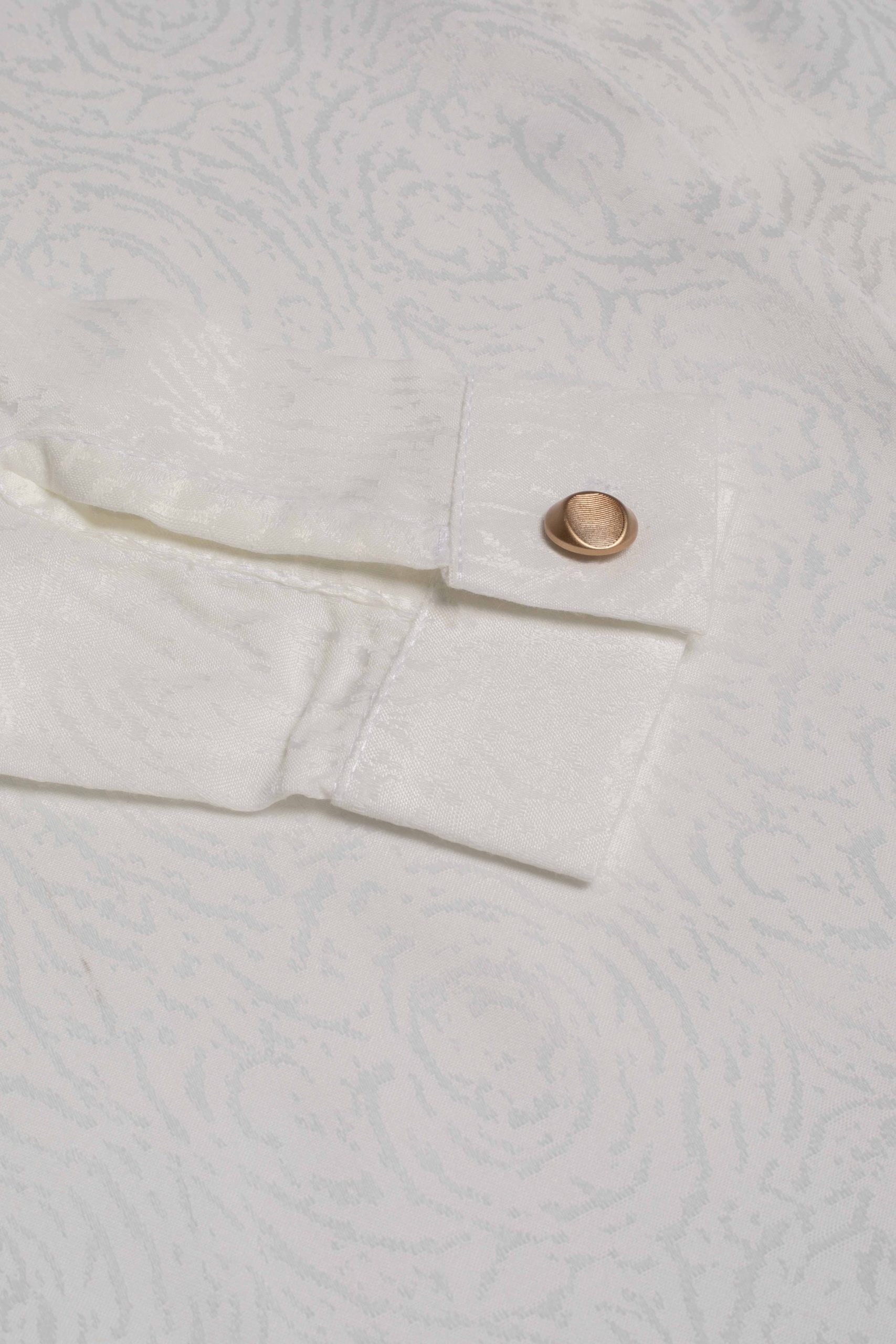 شومیز ساتن ژاکارت - 3152 | برند پوشاک زنانه کالین | فروشگاه آنلاین خرید لباس،کیف و کفش شومیز ساتن ژاکارت - 3152 - Image 2