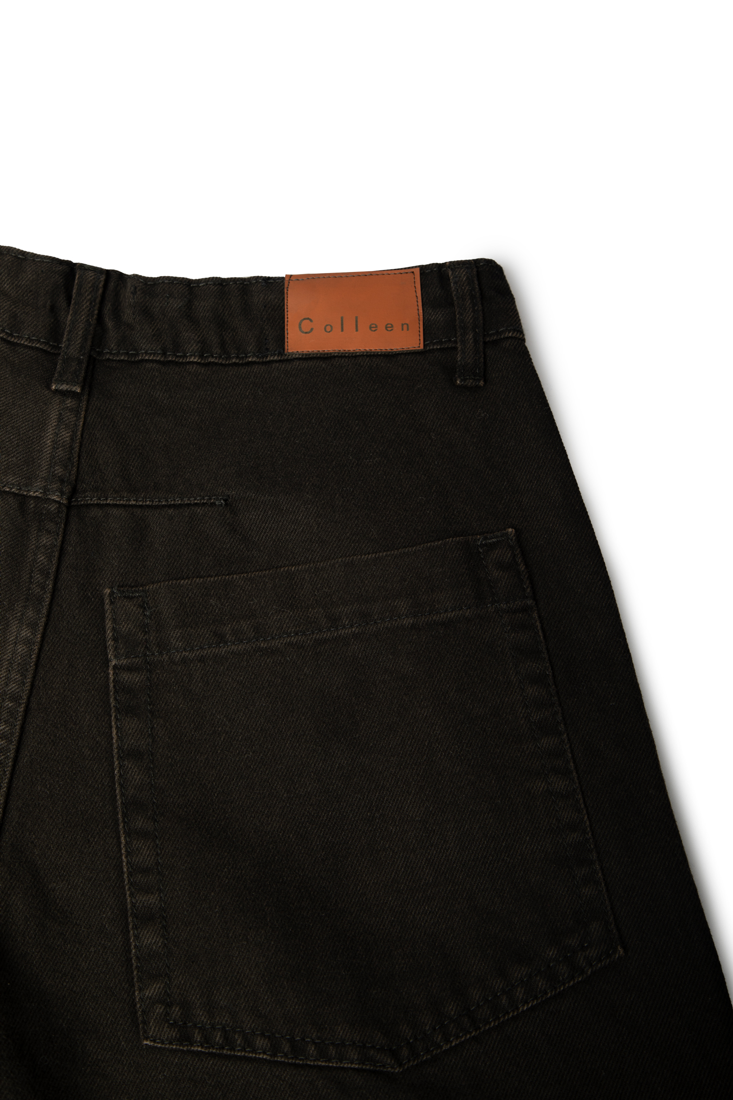 شلوار جین نیم بگ - 8143 | برند پوشاک زنانه کالین | فروشگاه آنلاین خرید لباس،کیف و کفش شلوار جین نیم بگ - 8143 - Image 4